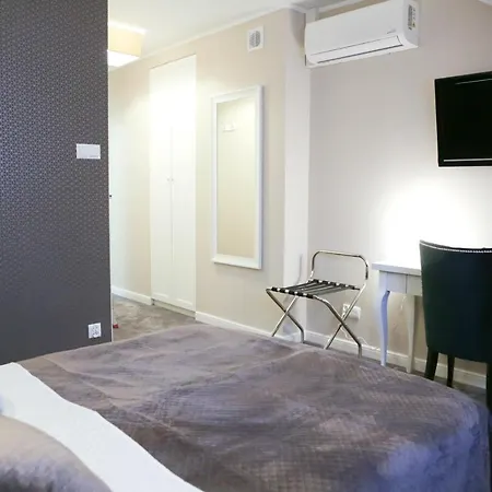 Bellis Hotel